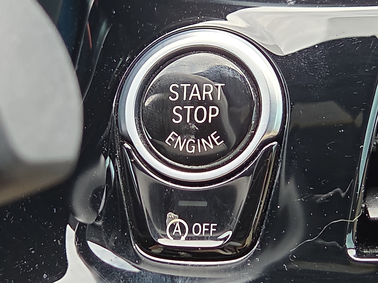 Used 2018 BMW 540i w/ M Sport Package RWD image 20