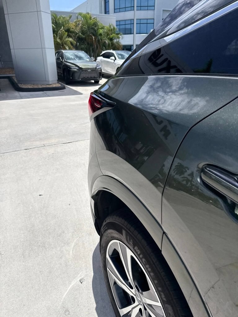 Used 2024 Lexus RX 350h w/ Accessory Package (Z1) AWD/4WD image 16