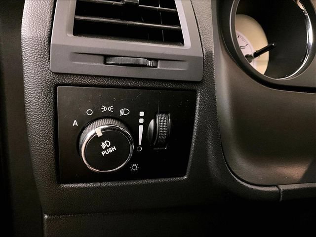 Used 2014 Dodge Challenger R/T w/ Electronics Convenience Group RWD image 31