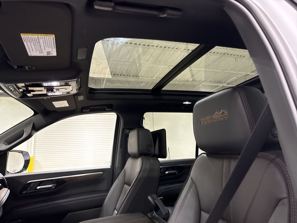 New 2026 Chevrolet Tahoe High Country AWD/4WD image 20