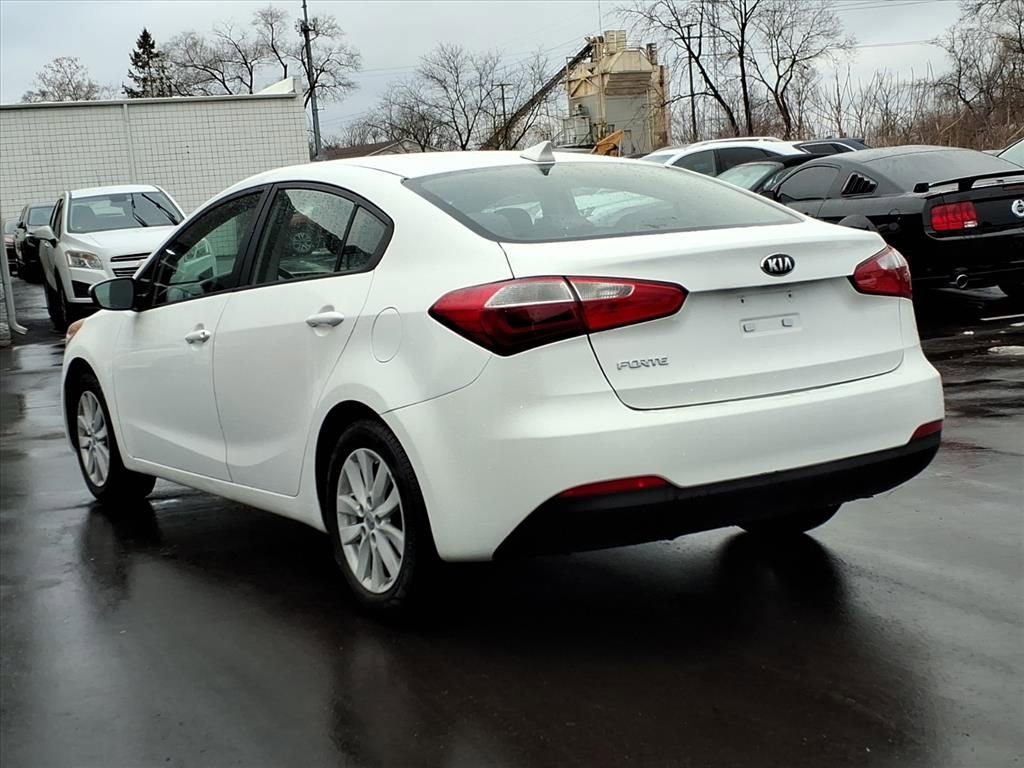 Used 2014 Kia Forte LX w/ Popular Package FWD image 3