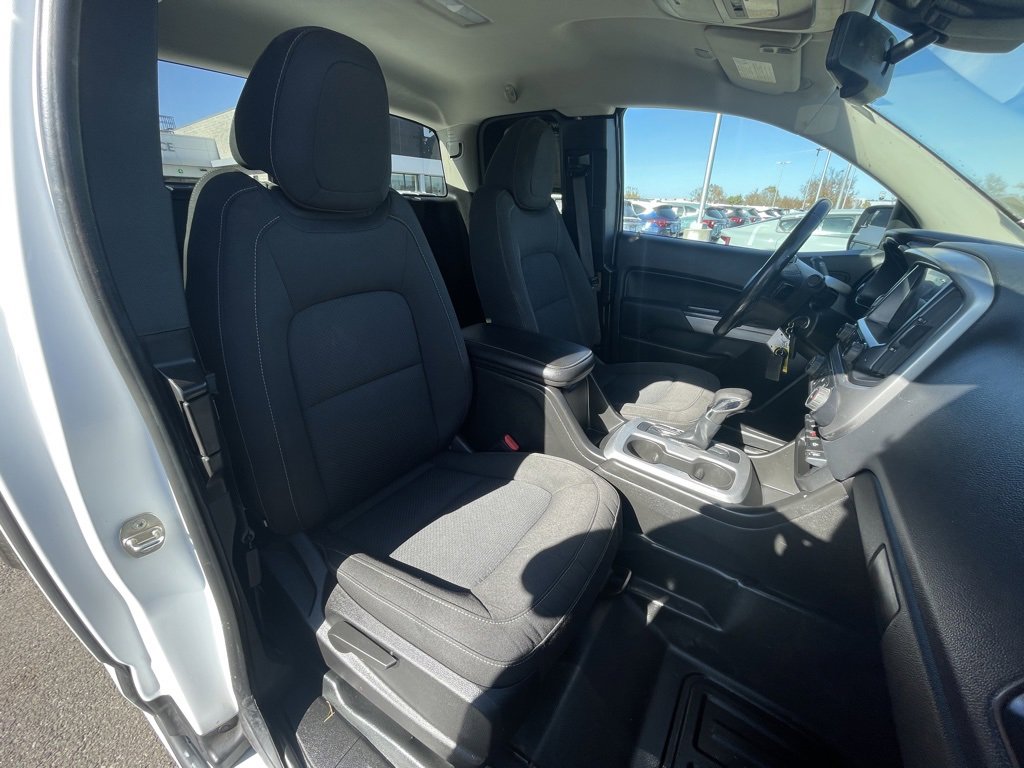Used 2022 Chevrolet Colorado LT w/ Fleet Safety Package image 27