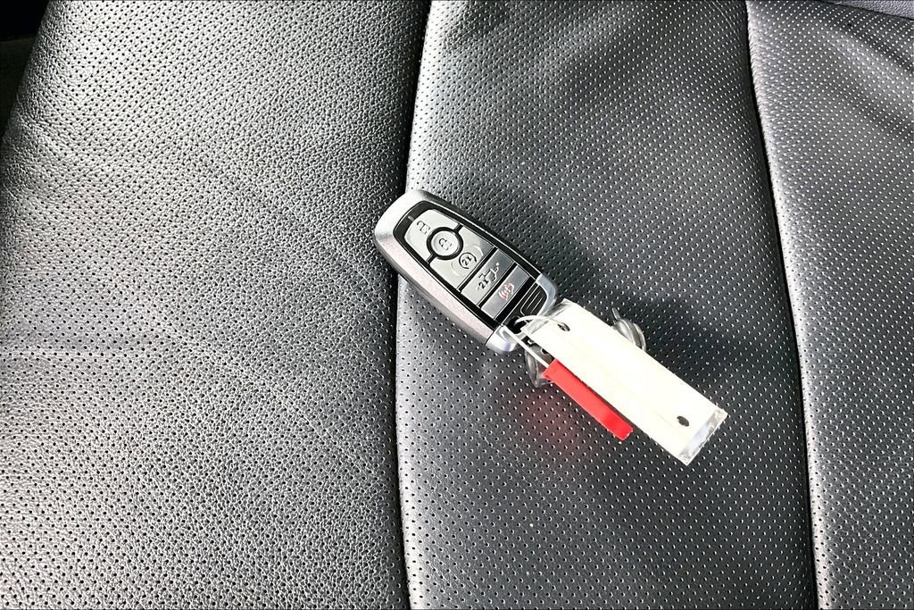 Used 2021 Ford F150 Lariat image 10