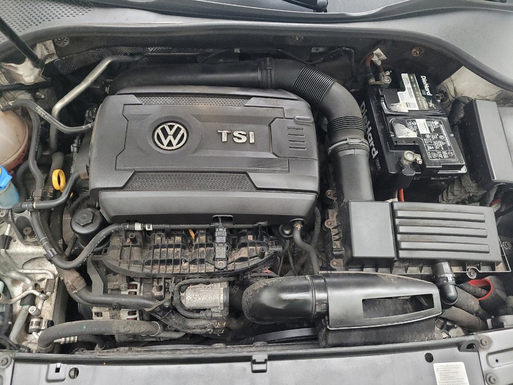 Used 2015 Volkswagen Passat 1.8T SE FWD image 30