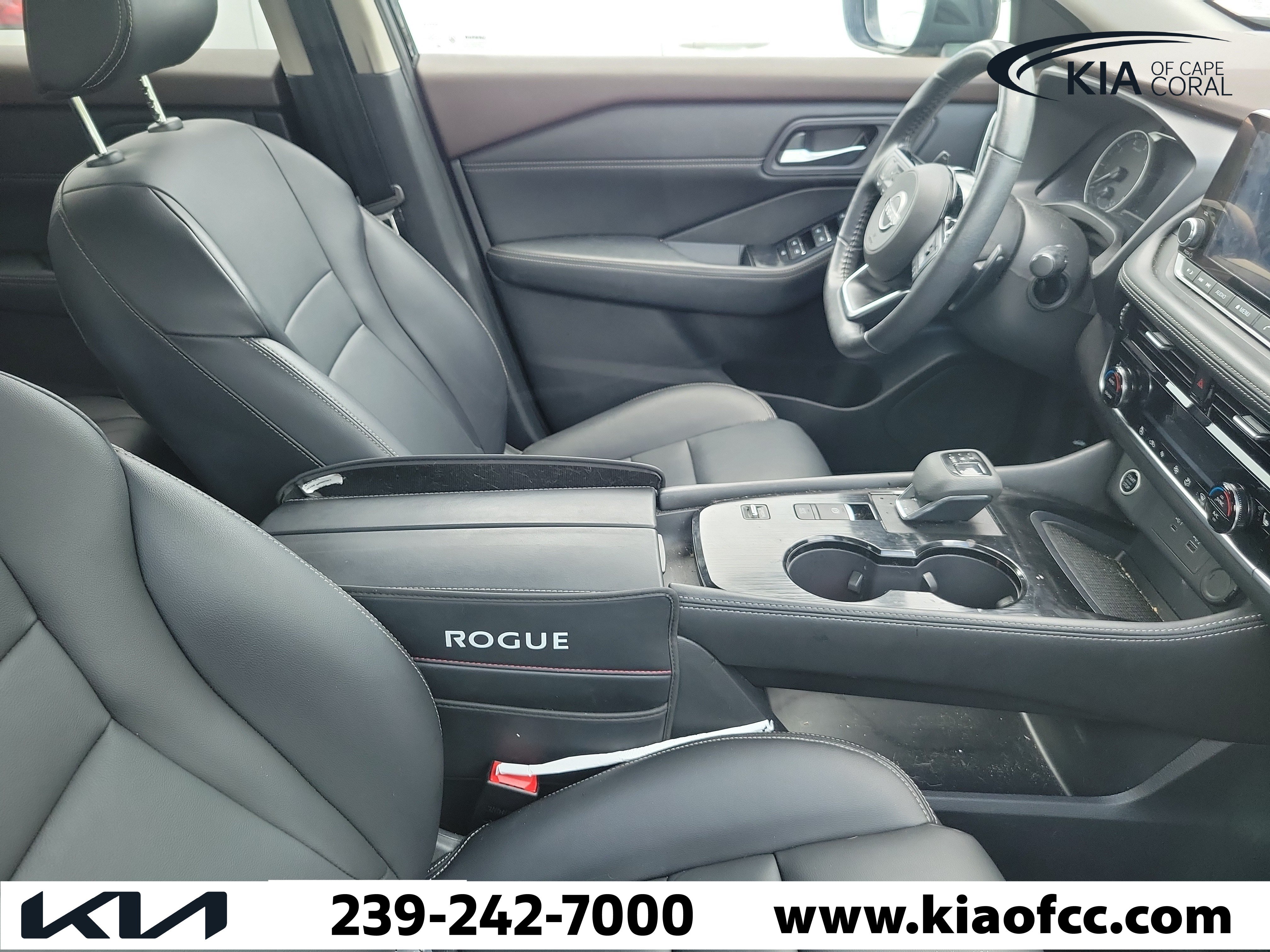 Used 2023 Nissan Rogue SL FWD image 9