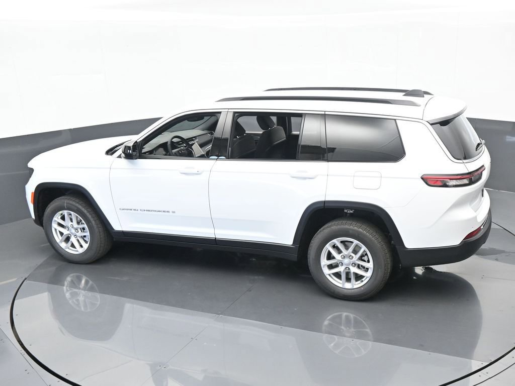 Used 2024 Jeep Grand Cherokee L Laredo w/ Luxury Tech Group I image 41