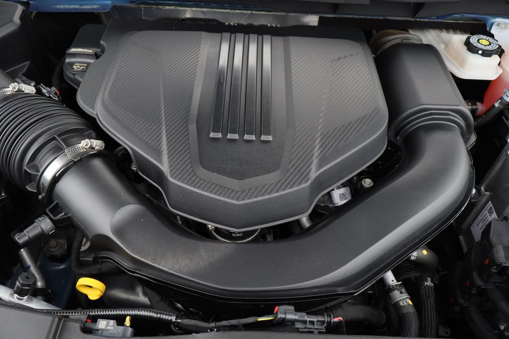Certified 2025 Chevrolet Traverse High Country w/ LPO, Floor Liner Package FWD image 35