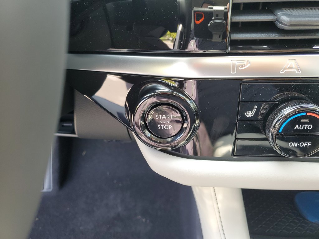 New 2026 Nissan Pathfinder SL FWD image 29