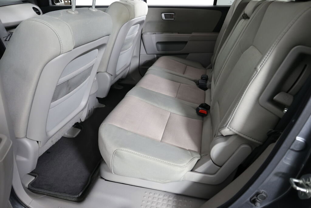 Used 2011 Honda Pilot EX image 18