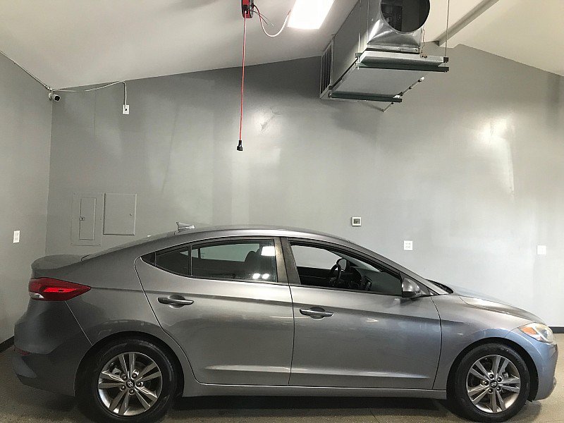 Used 2018 Hyundai Elantra SEL FWD image 2