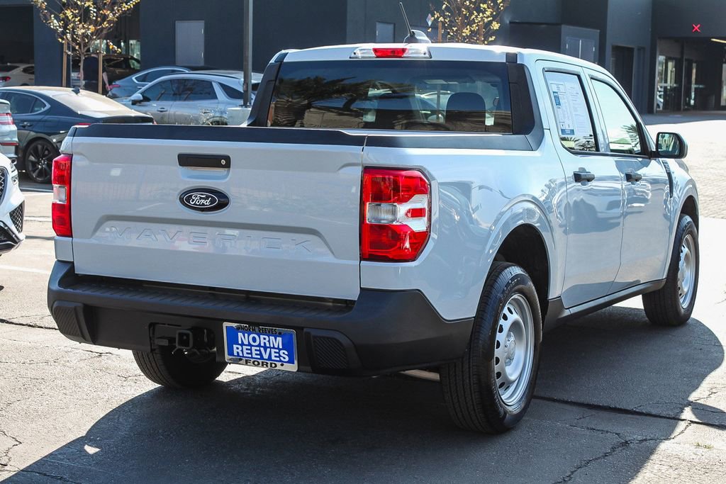 Used 2025 Ford Maverick XL w/ Equipment Group 102A image 7