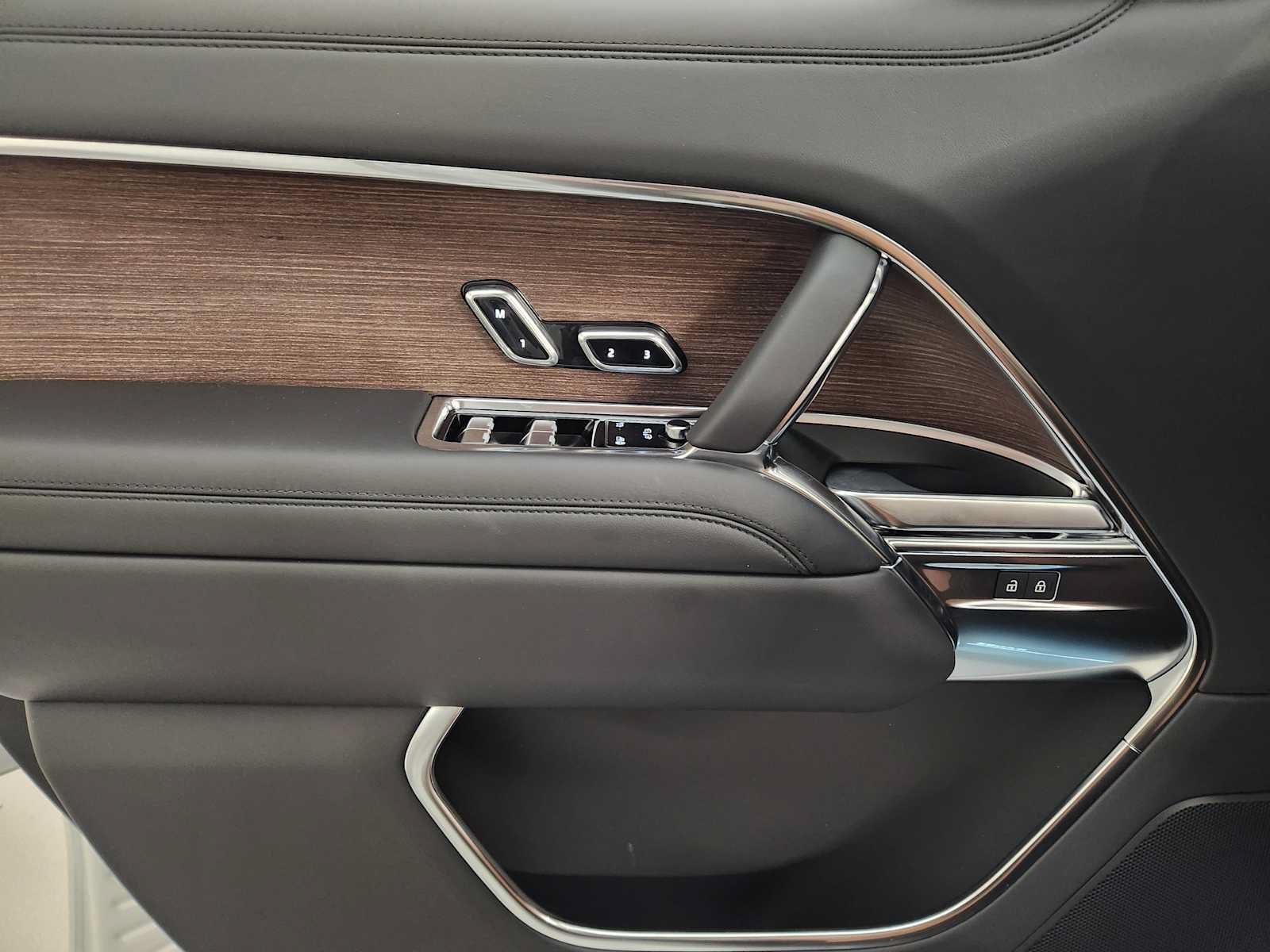 New 2026 Land Rover Range Rover SE AWD/4WD image 22