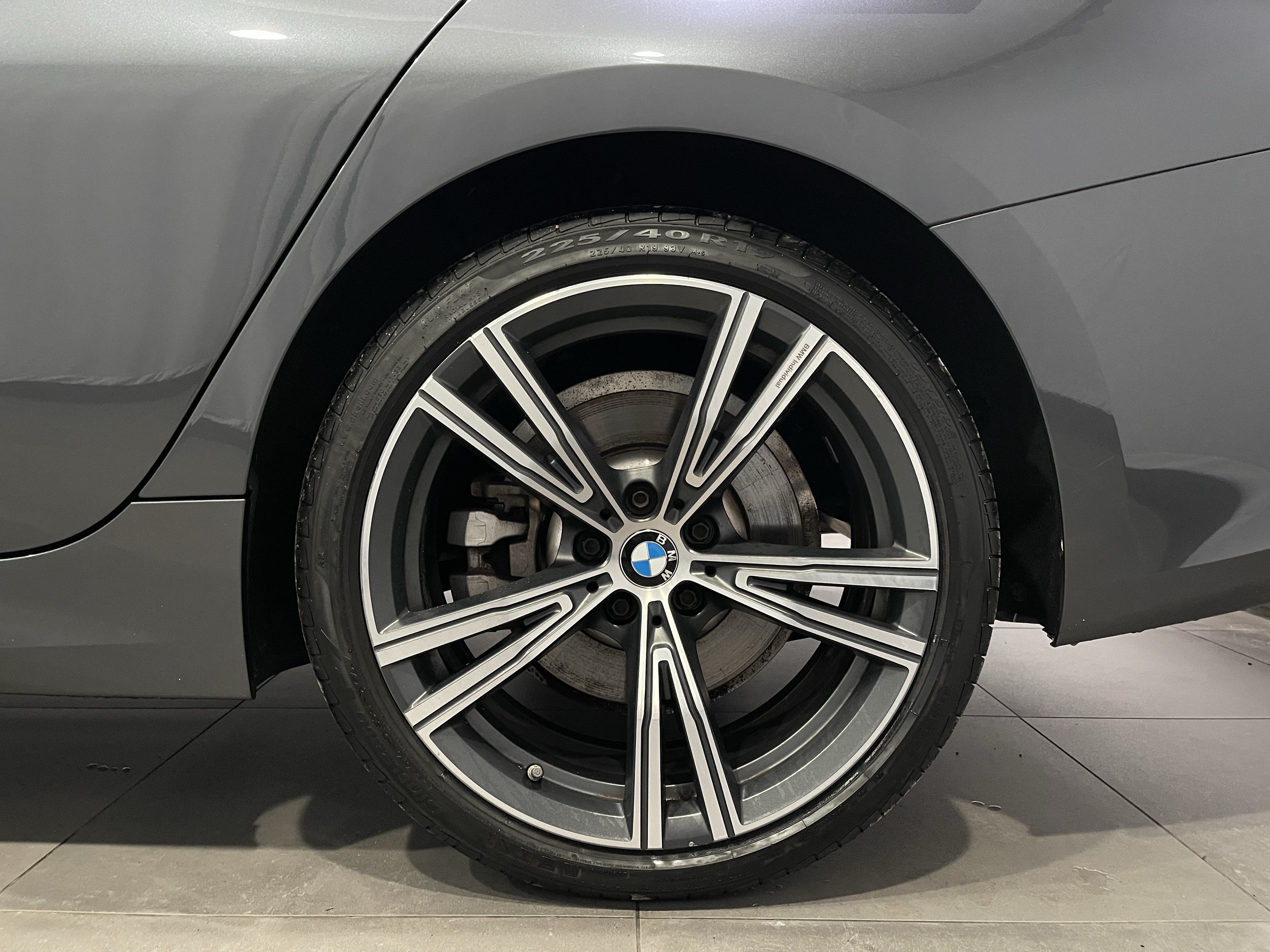 Used 2022 BMW 330i xDrive Sedan w/ Premium Package 2 AWD/4WD image 8