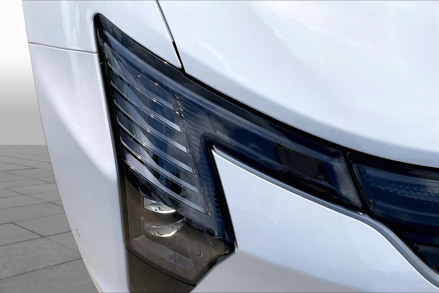 New 2027 Chrysler Pacifica Select FWD image 13