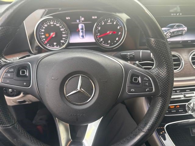 Used 2017 Mercedes-Benz E 300 image 13