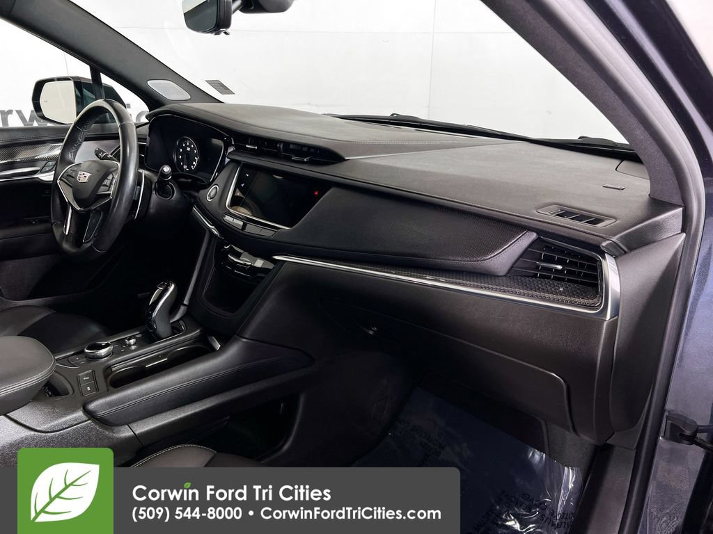Used 2023 Cadillac XT5 Sportv w/ Technology Package AWD/4WD image 30