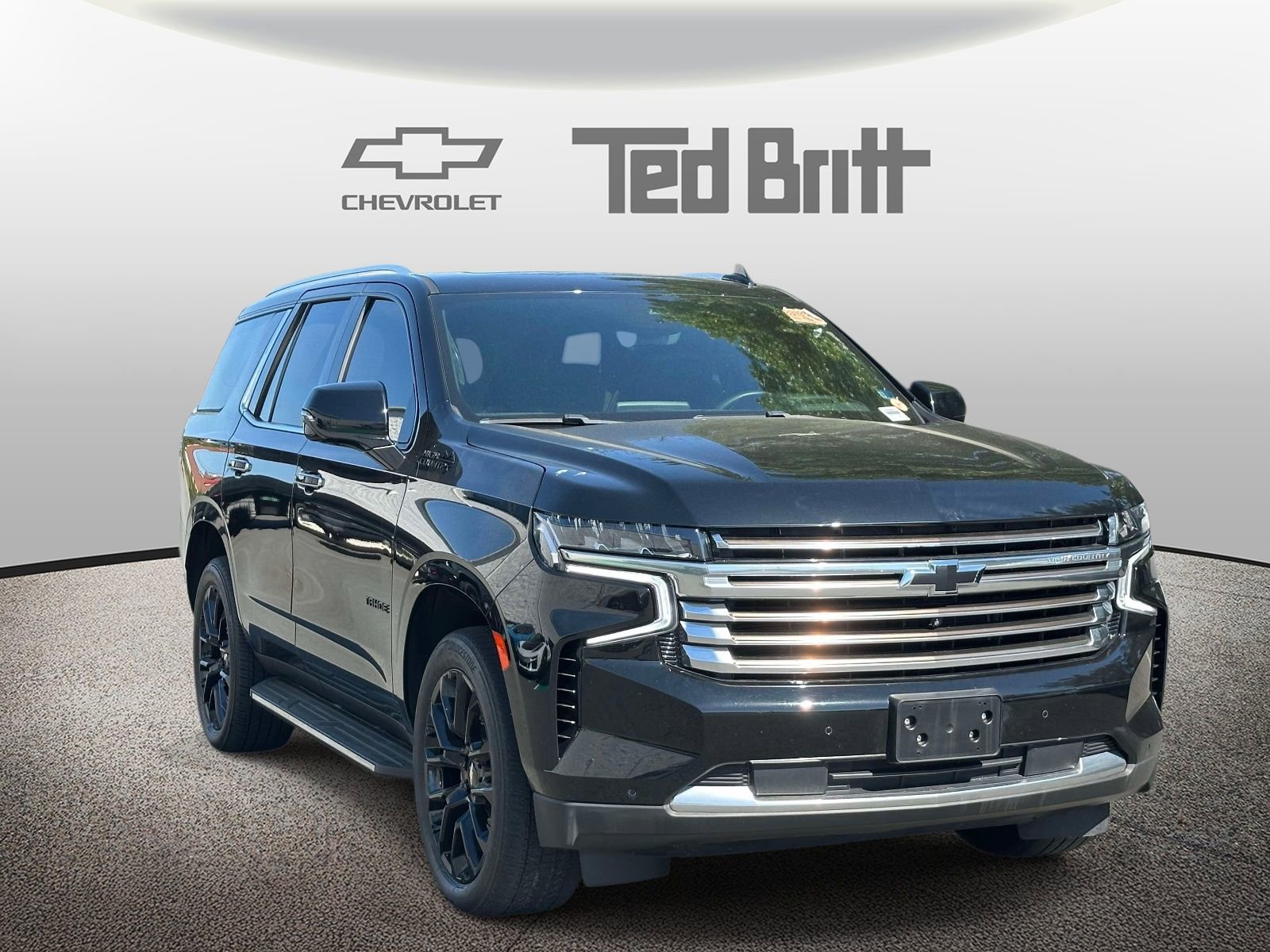 Certified 2023 Chevrolet Tahoe High Country AWD/4WD image 3