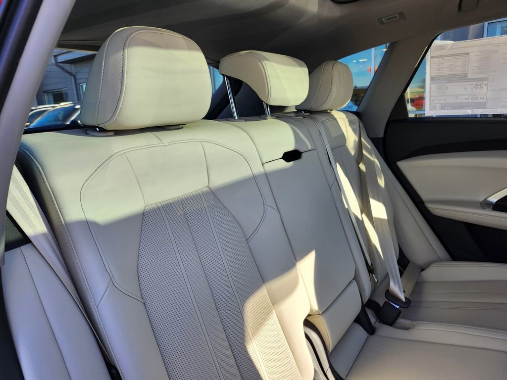 New 2025 Audi Q5 Premium Plus image 13