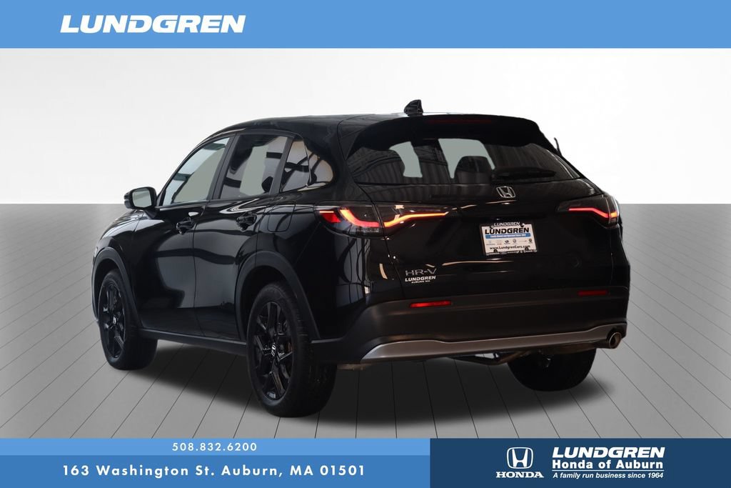 Used 2025 Honda HR-V Sport image 4