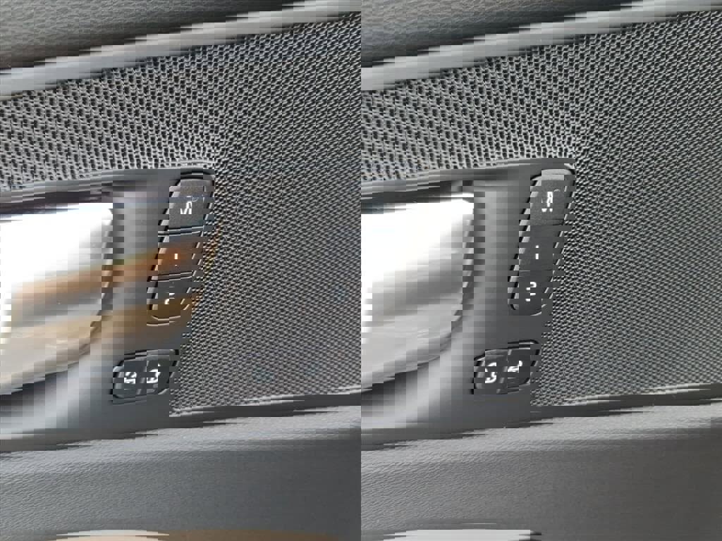 New 2026 Volvo XC60 B5 Plus w/ Protection Package Premier image 12