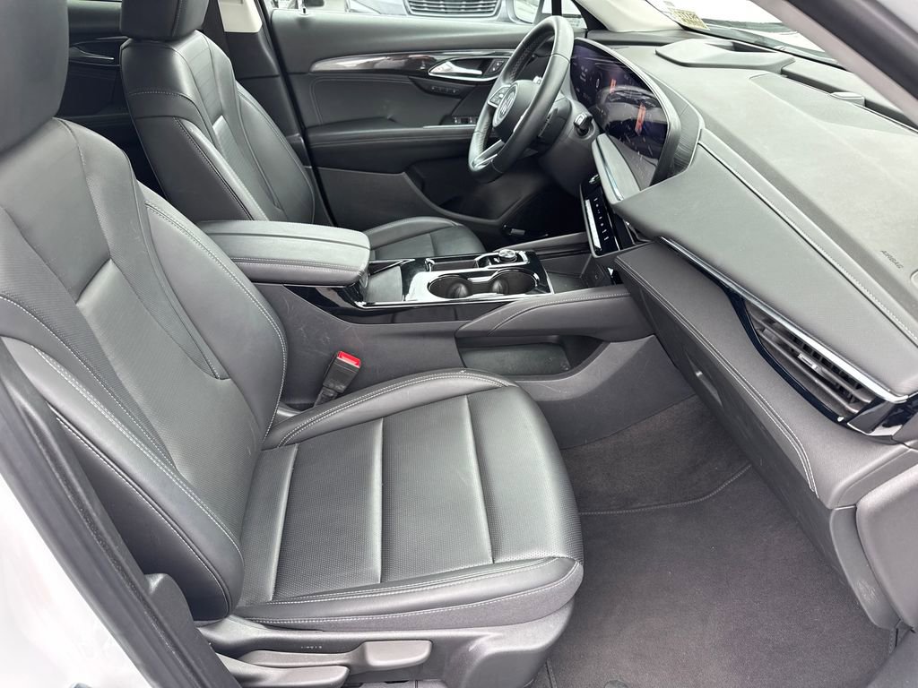 Used 2025 Buick Envision Preferred image 16