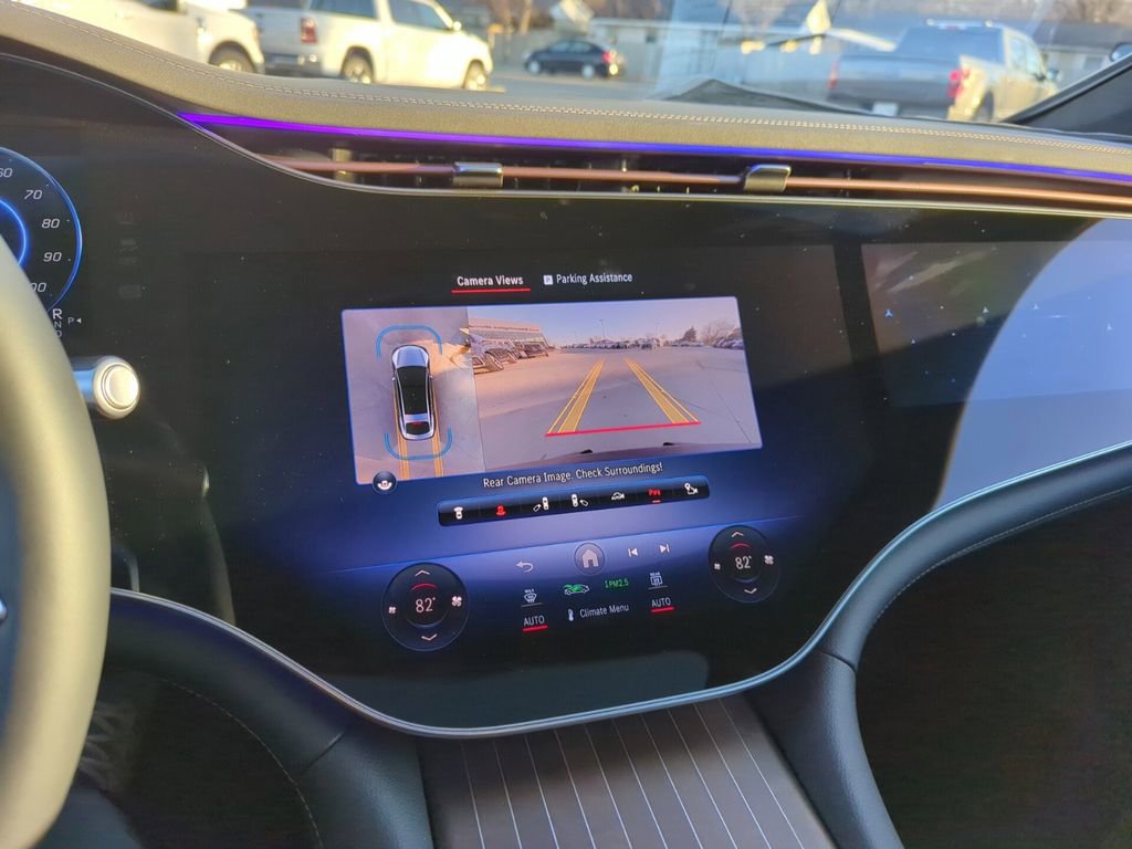 Used 2023 Mercedes-Benz EQS 580 4MATIC Sedan image 23