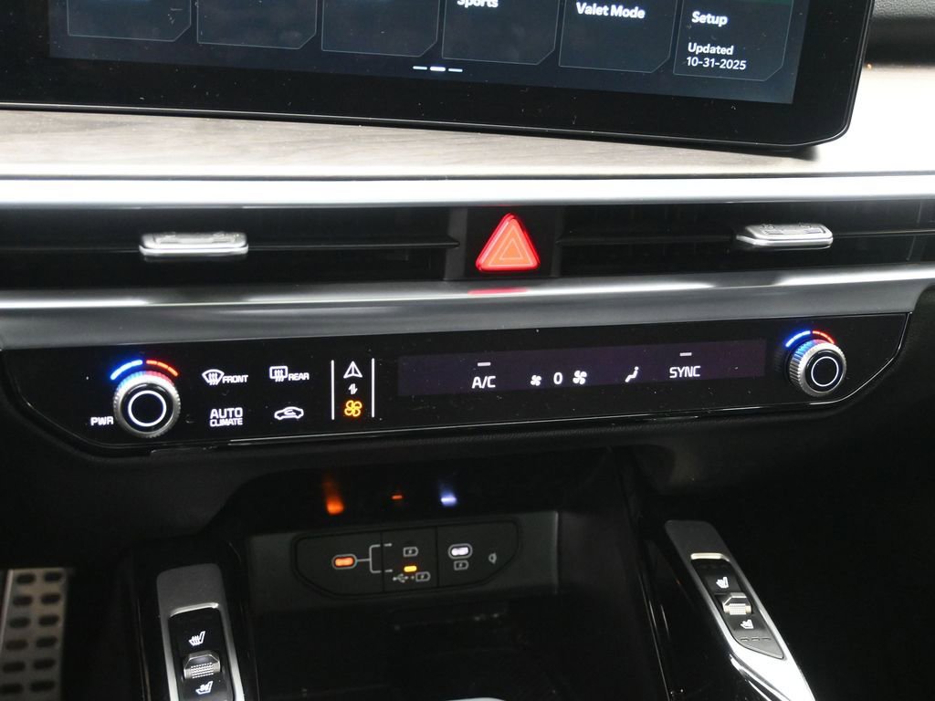 Used 2026 Kia Sorento SX image 19