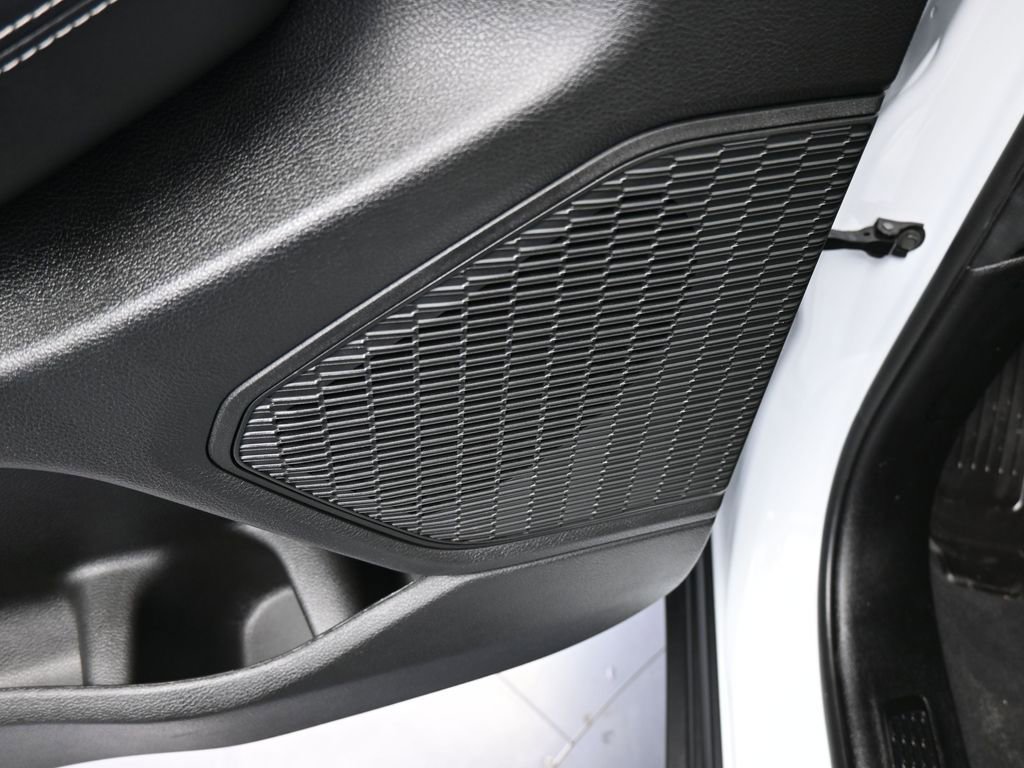 New 2026 Jeep Grand Cherokee L Laredo image 14