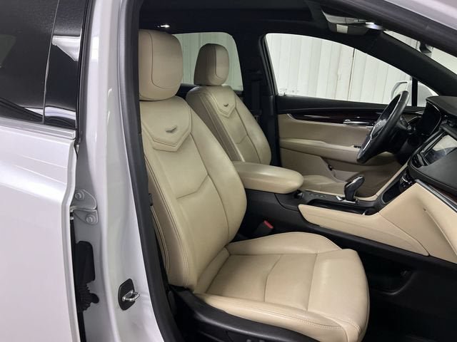 Certified 2018 Cadillac XT5 Luxury w/ Driver Awareness Package AWD/4WD image 29