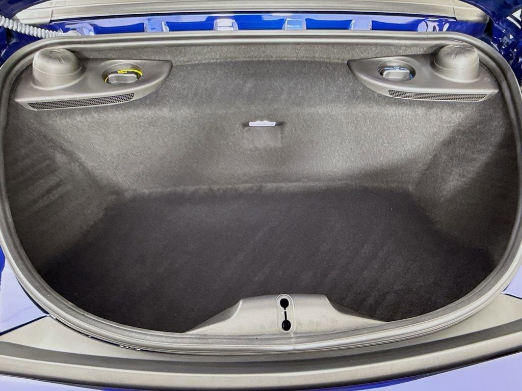 Certified 2025 Porsche 718 Boxster RWD image 29