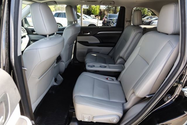 Used 2018 Toyota Highlander Limited Platinum image 42
