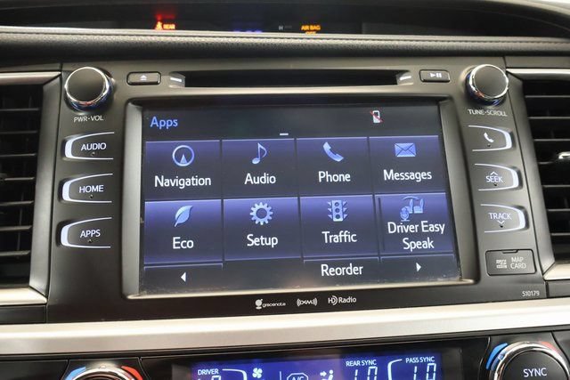 Certified 2017 Toyota Highlander SE AWD/4WD image 24