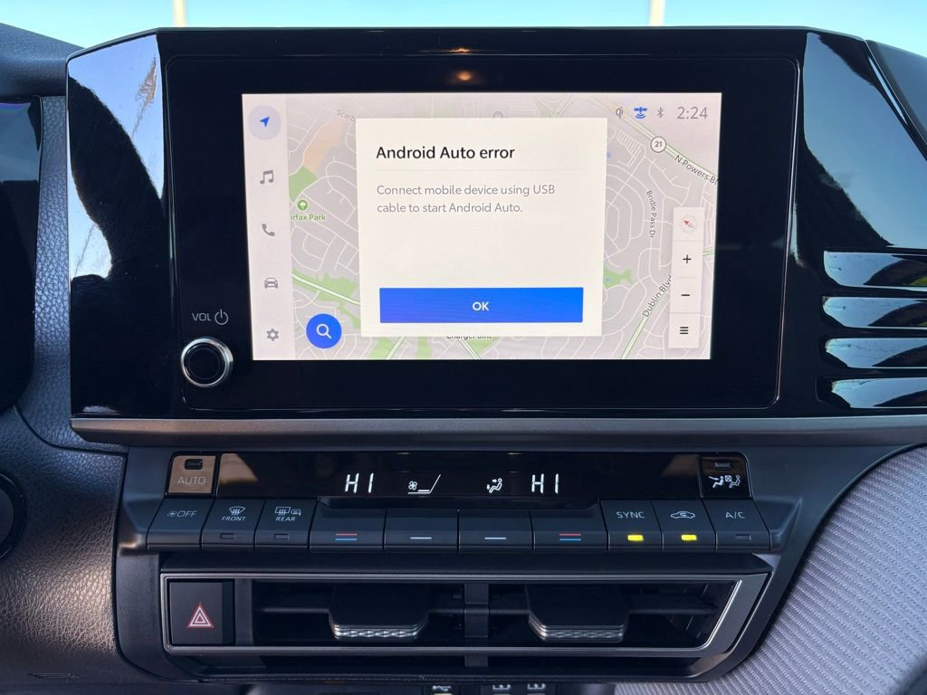 Used 2025 Toyota Camry SE w/ Convenience Package image 18