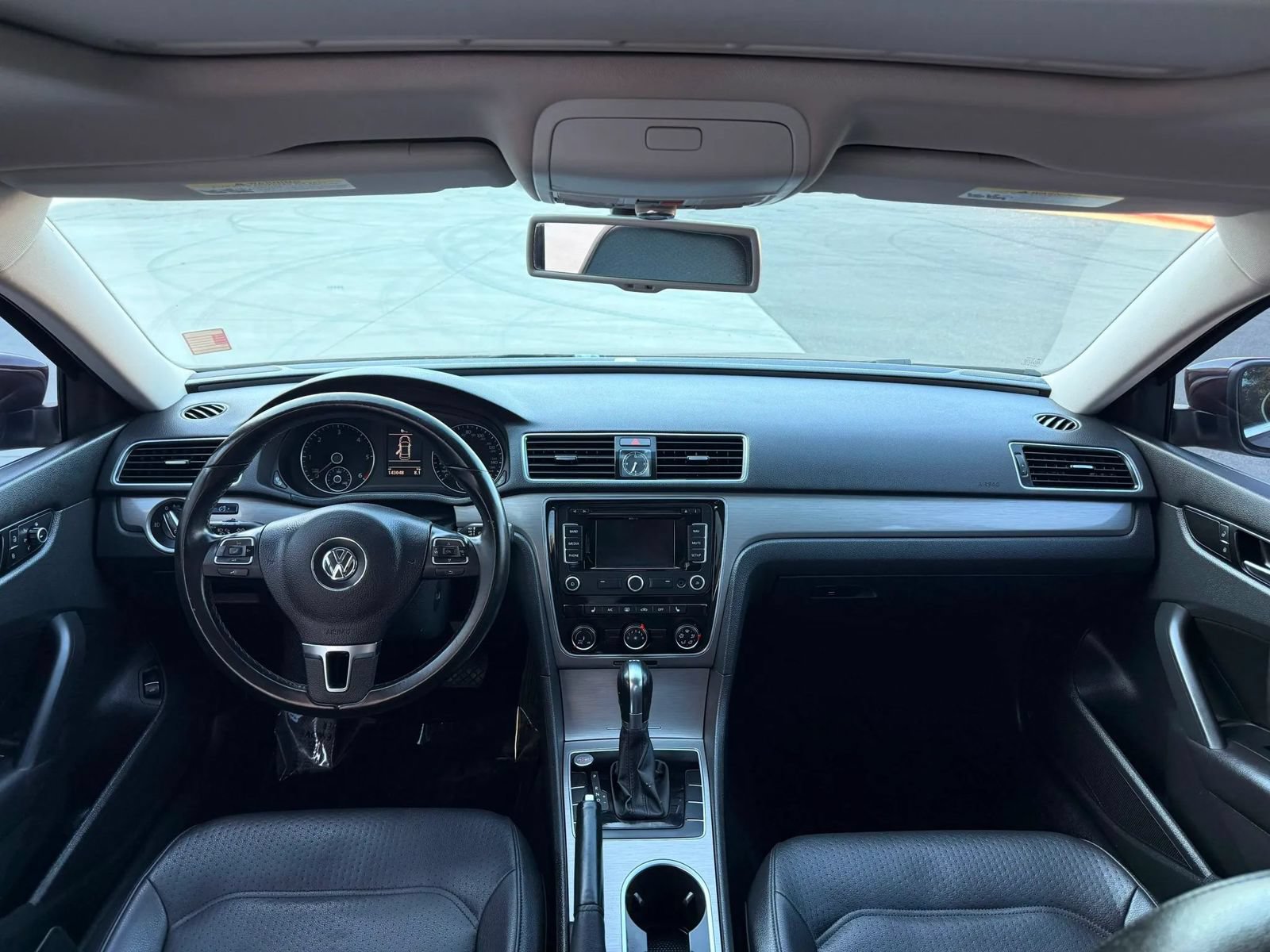 Used 2014 Volkswagen Passat TDI SE FWD image 13