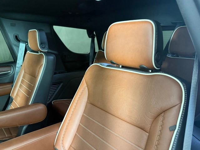 Used 2023 GMC Yukon Denali Ultimate AWD/4WD image 28