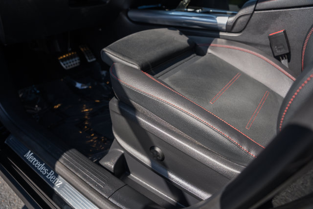 Used 2025 Mercedes-Benz GLA 250 4MATIC image 38