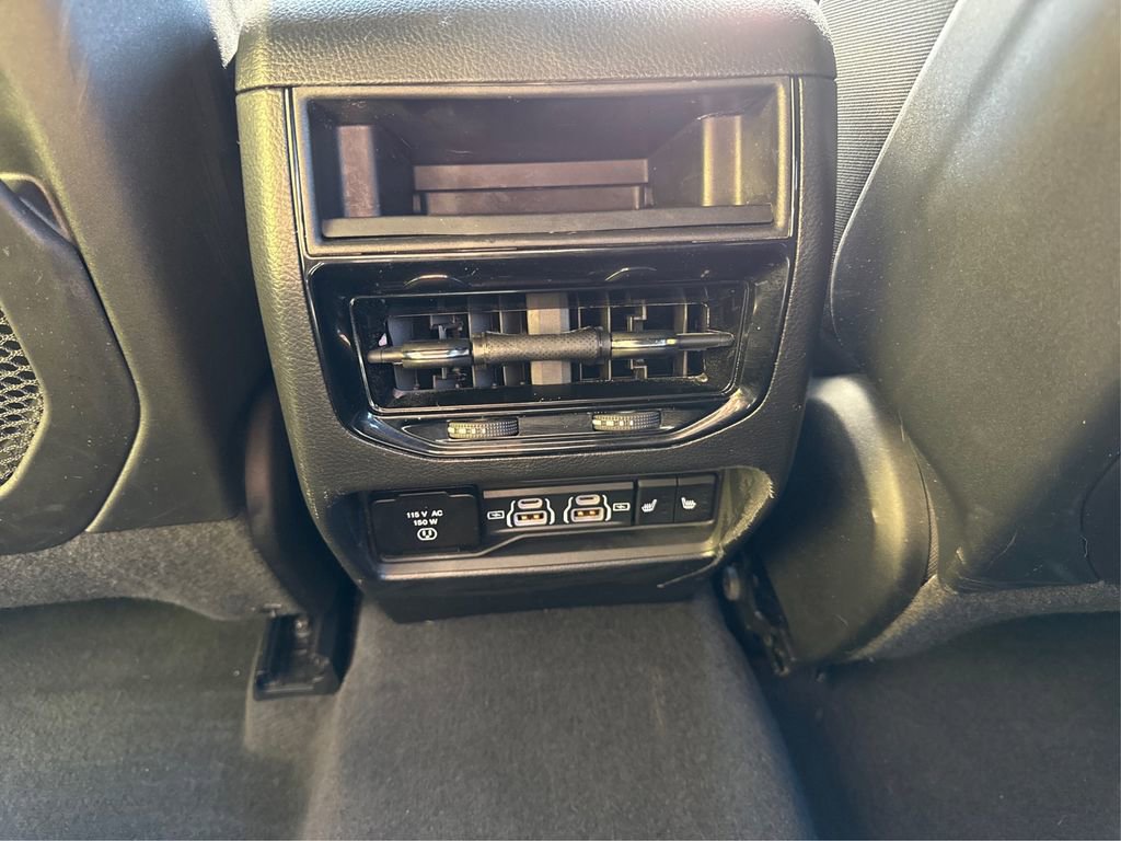Used 2023 Jeep Grand Cherokee Trailhawk w/ Luxury Tech Group III image 33