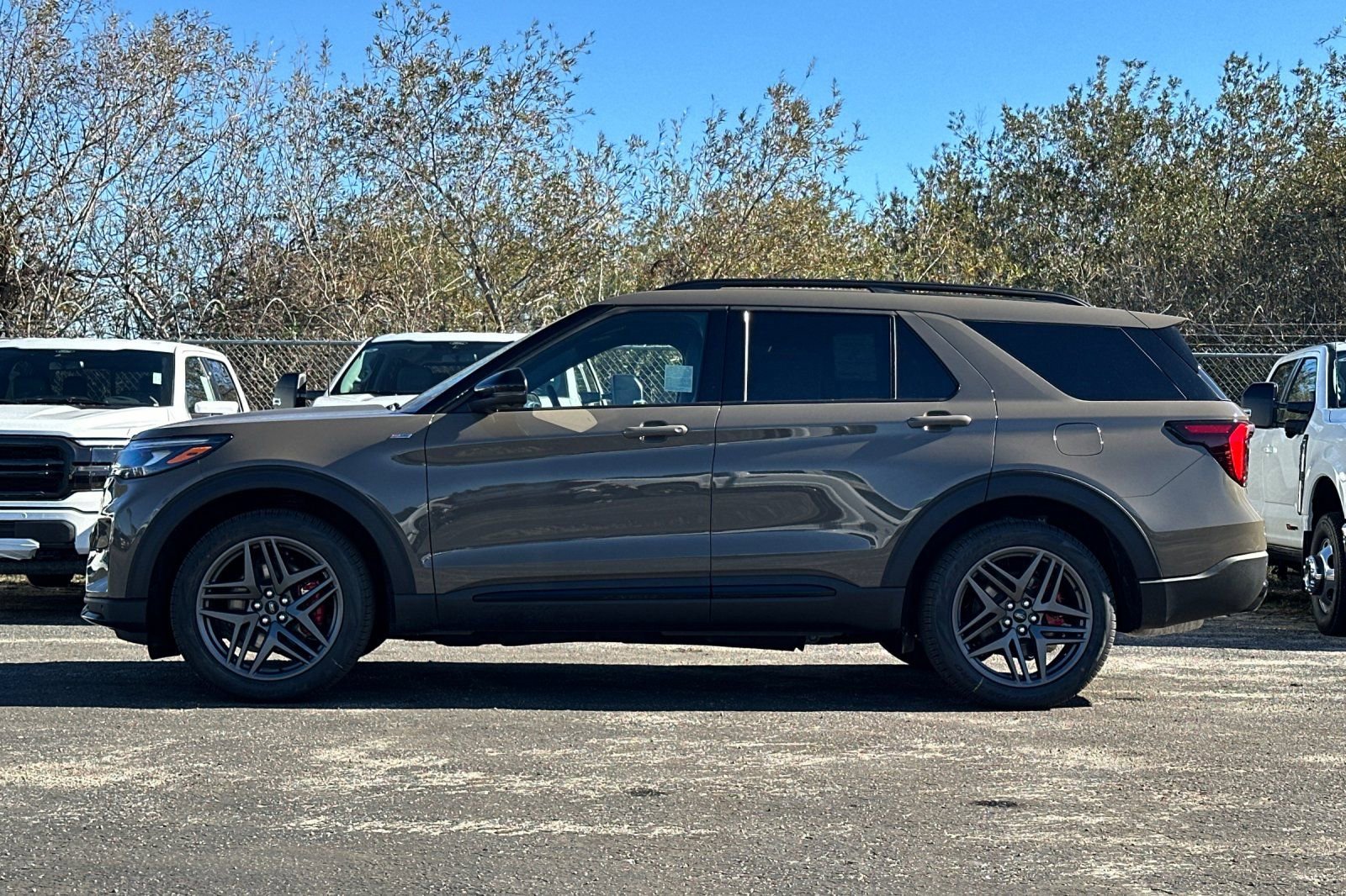 New 2026 Ford Explorer ST-Line w/ ST-Line Street Pack image 6