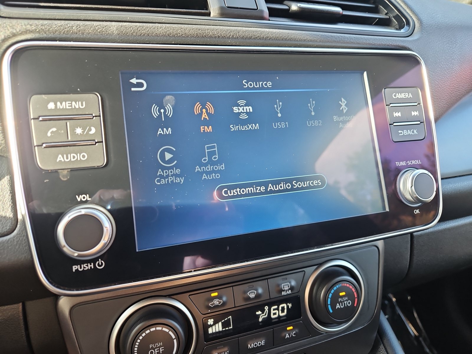 Used 2025 Nissan Leaf S FWD image 17