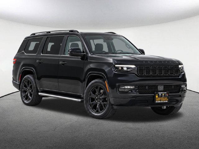 Used 2025 Jeep Wagoneer Series II AWD/4WD image 2