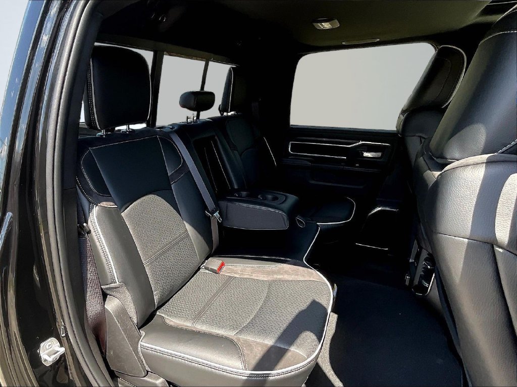 New 2026 RAM 2500 Laramie w/ Night Edition AWD/4WD image 13