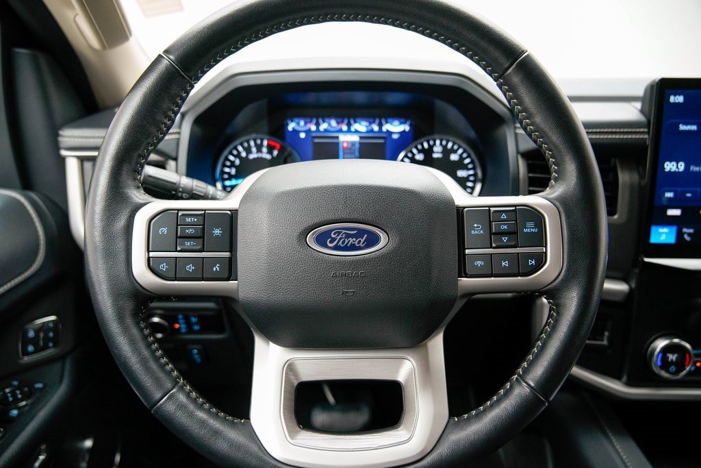 Used 2024 Ford Expedition Max XLT image 32