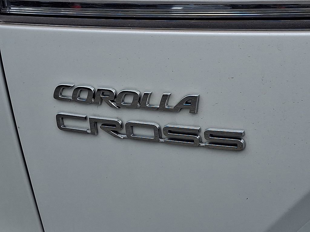 Used 2022 Toyota Corolla Cross L AWD/4WD image 35