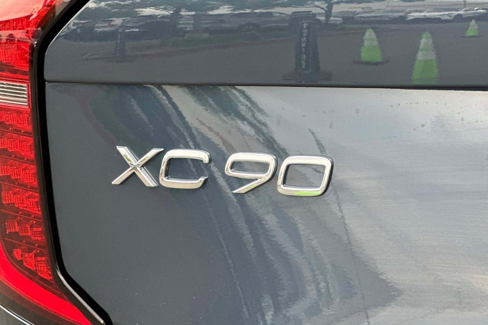 New 2026 Volvo XC90 B6 Plus w/ Protection Package Premier image 12