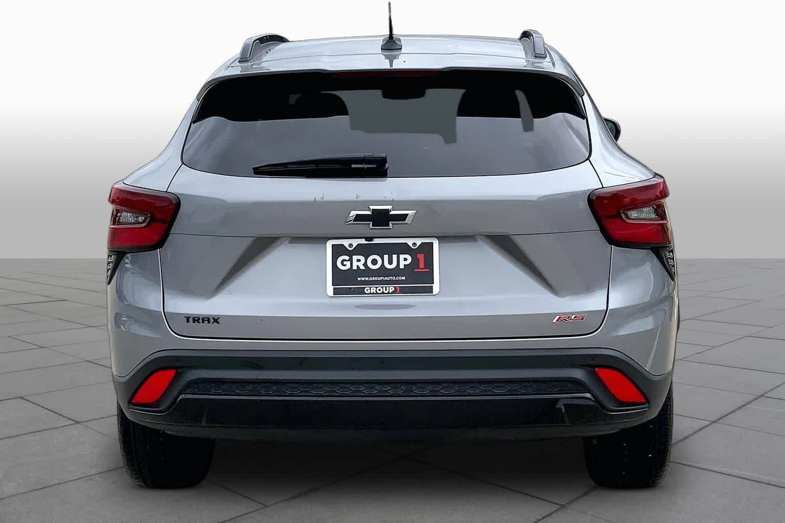 Certified 2025 Chevrolet Trax RS w/ Sunroof Package FWD image 5
