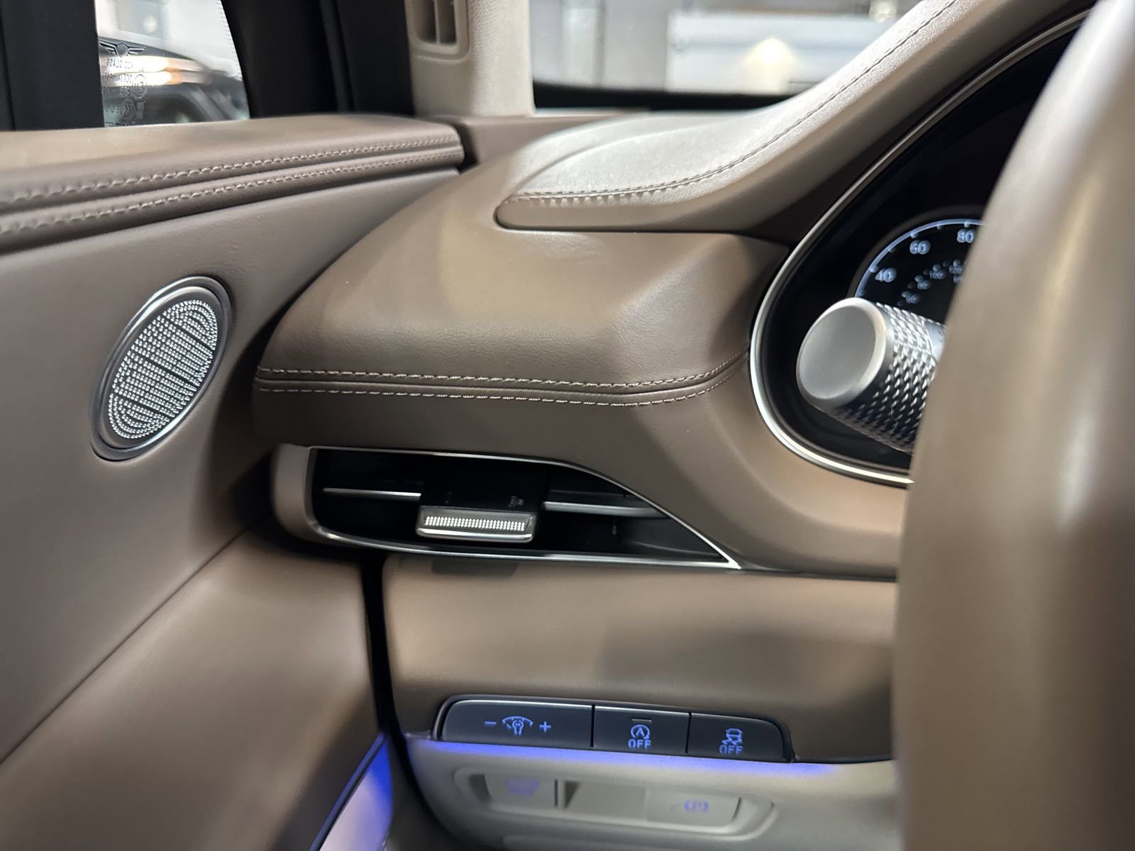 Used 2024 Genesis GV80 3.5T image 41