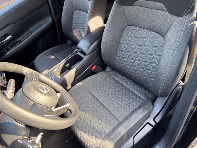 Used 2026 Nissan Kicks SV AWD/4WD image 20