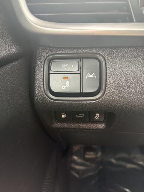 Used 2020 Kia Optima SE FWD image 12