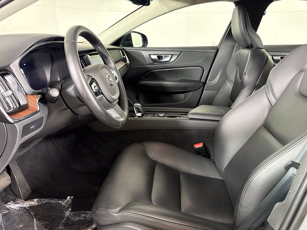 Used 2025 Volvo S60 B5 Plus FWD image 21
