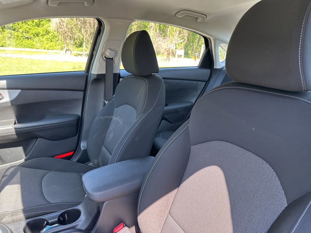 Used 2022 Kia Forte Sedan FWD image 10